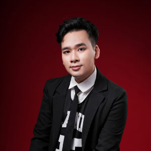 Taylor Phan - Account Director